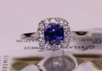 F1 24041H3 | S1.04 | Cushion Sapphire with Round Brilliant Halo and Diamond Shoulders | Platinum