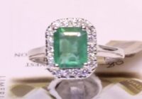 #80421 | D.25ct | Emerald Cut Emerald with Round Brilliant Diamond Halo | Set in 9ct White Gold