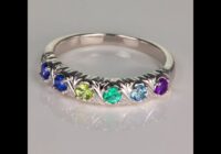 Uniquely detailed 6 stone mothers ring*