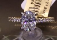 #87944 | T1.89ct | Oval Solitaire with Diamond Shoulders | Set in 18ct Yellow Gold