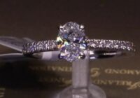 #87953 | T0.87ct | Oval Solitaire with Diamond Shoulders | Set in Platinum