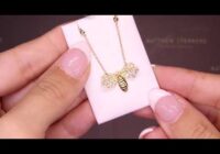 MM 2Y46Y-18D | T0.36ct | Diamond Bee Necklace | Yellow Gold