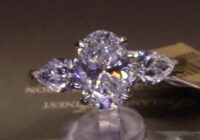 #88400 | T3.01ct | Oval Centre with Two Pear Side Diamonds | Set in 18ct Yellow Gold