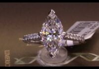 #90256 | T2.83ct | Marquise Solitaire with Diamond Shoulders | Set in Platinum