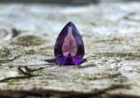 teardrop shape amethyst stone