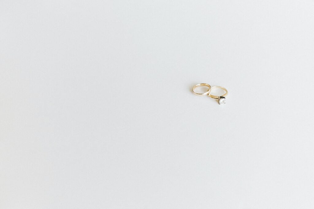 Which Is Costly Emerald Or Pearl?