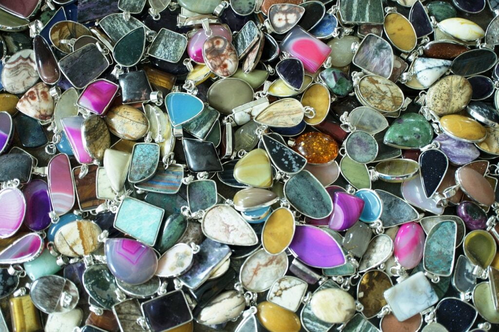 New Jersey Jewelers Quest to Become the De Beers of Colored Gemstones