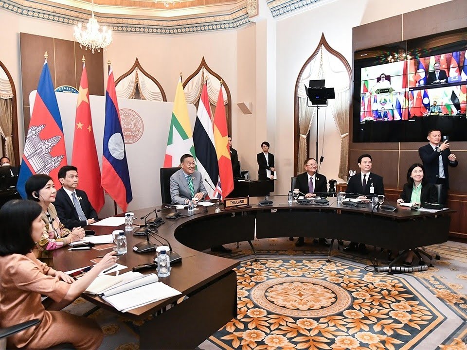 Unprecedented Increase in Thailands Exports of Gems and Jewelry