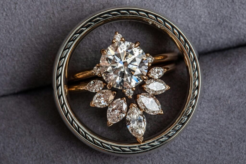De Beers and Angolas State-Owned Companies Collaborate to Boost Diamond Sector and Enhance Social Development