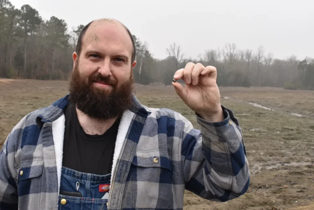 French Tourist Discovers 7.46-Carat Diamond at Arkansas State Park