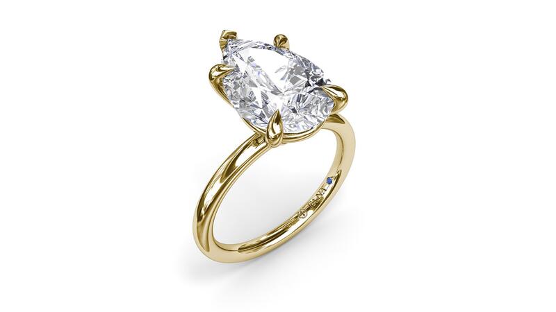 Emerging Engagement Ring Trends: Fancy Shapes, Multiple Stones, and Rise of Lab-Grown Diamonds.