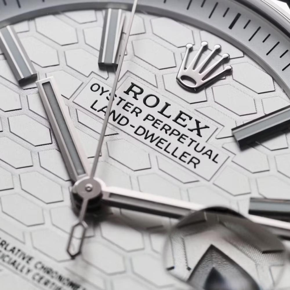 Hodinkee and the Watch I Bought to Prove I Was Not a Child Hodinkee and the Watch I Bought to Prove I Was Not a Child