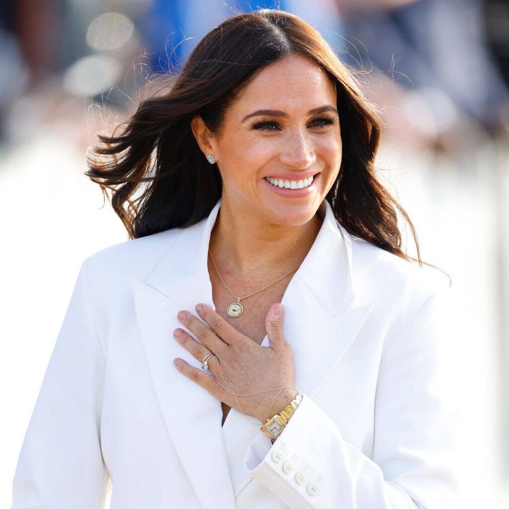 Https://www.hellomagazine.com/tags/jewellery/ — Essential Picks